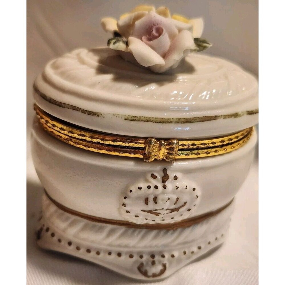 Vintage Ceramic Mini Trinket Box Applied Rose Buds on Lid White W/ Gold Trim